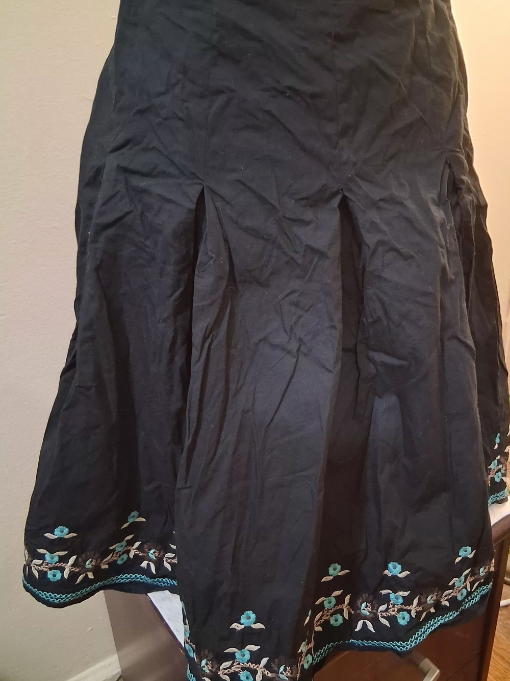 New York & Company Black Circle Skirt with Teal Floral Trim